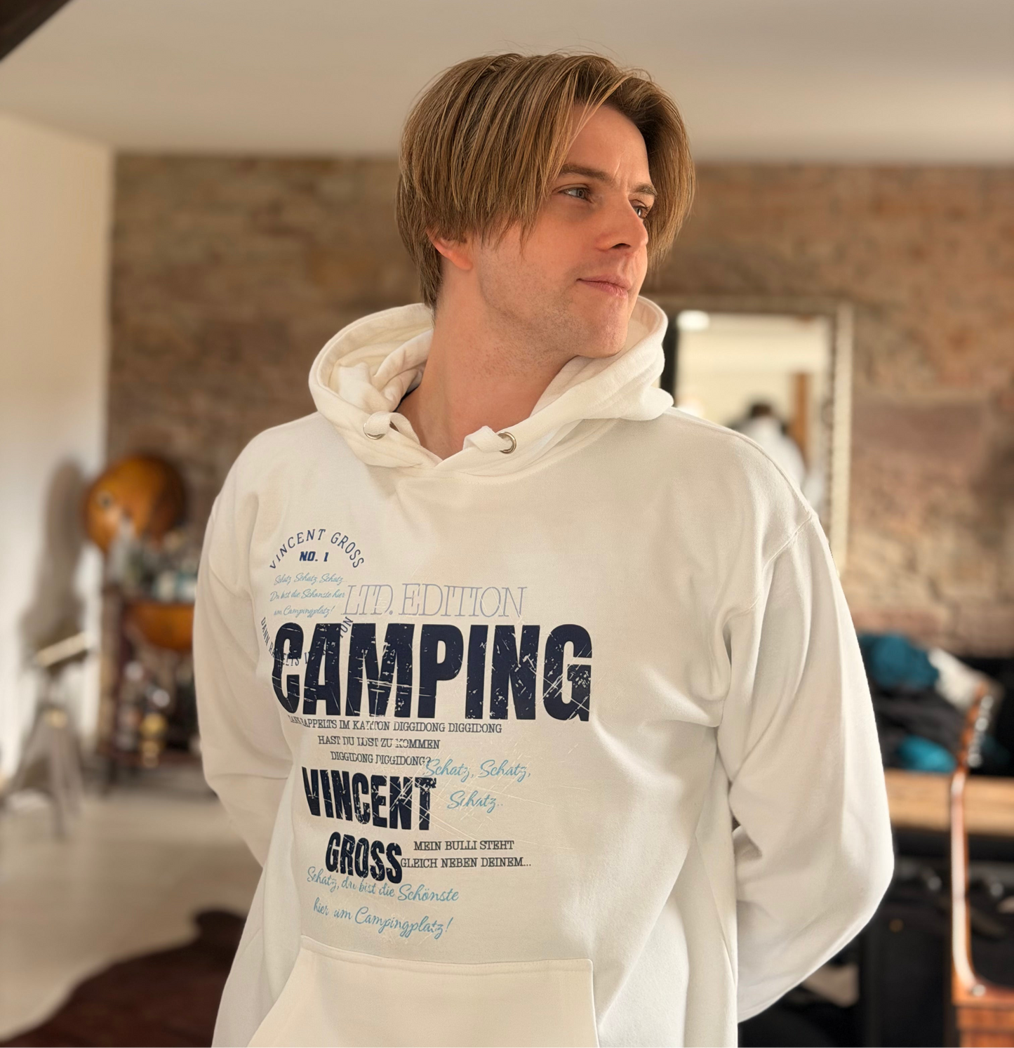 LTD. CAMP VINCENT HOODIE (NUR 50 STÜCK!)
